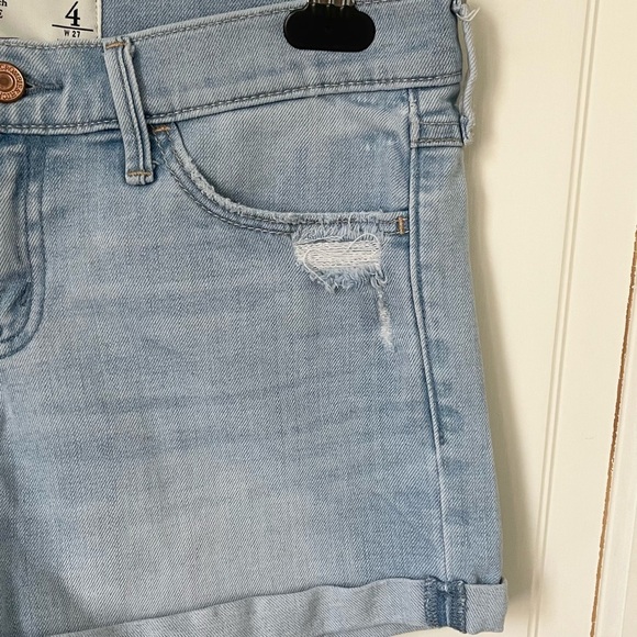 Abercrombie and Fitch Low Rise Distressed Shorts Size 4 27 - Picture 4 of 10